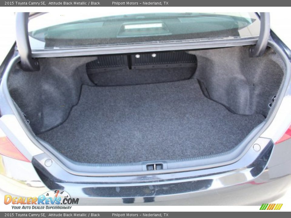 2015 Toyota Camry SE Attitude Black Metallic / Black Photo #28