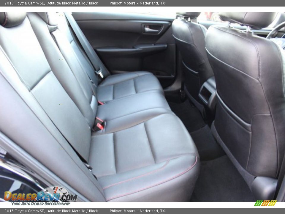 2015 Toyota Camry SE Attitude Black Metallic / Black Photo #30