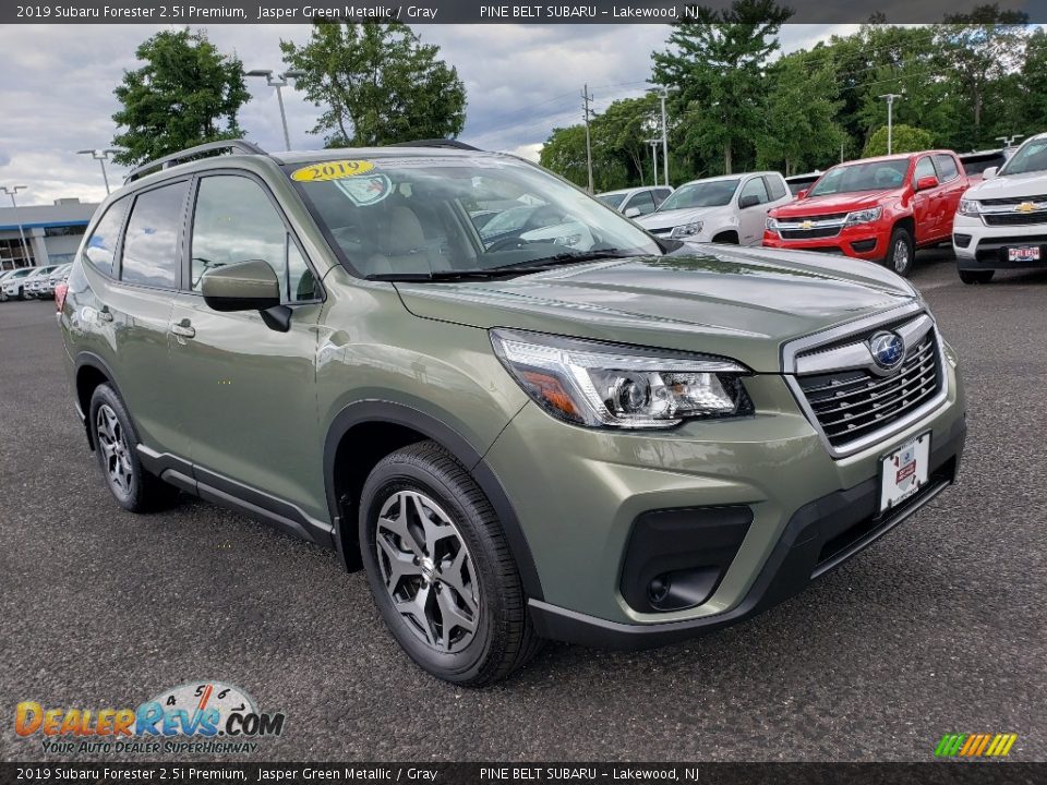 2019 Subaru Forester 2.5i Premium Jasper Green Metallic / Gray Photo #1