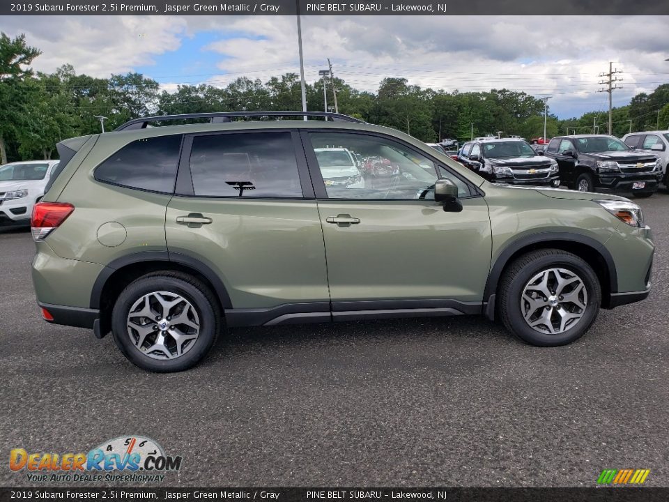 2019 Subaru Forester 2.5i Premium Jasper Green Metallic / Gray Photo #8