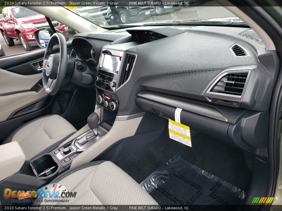 2019 Subaru Forester 2.5i Premium Jasper Green Metallic / Gray Photo #11