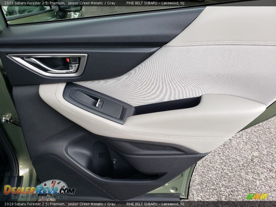2019 Subaru Forester 2.5i Premium Jasper Green Metallic / Gray Photo #16