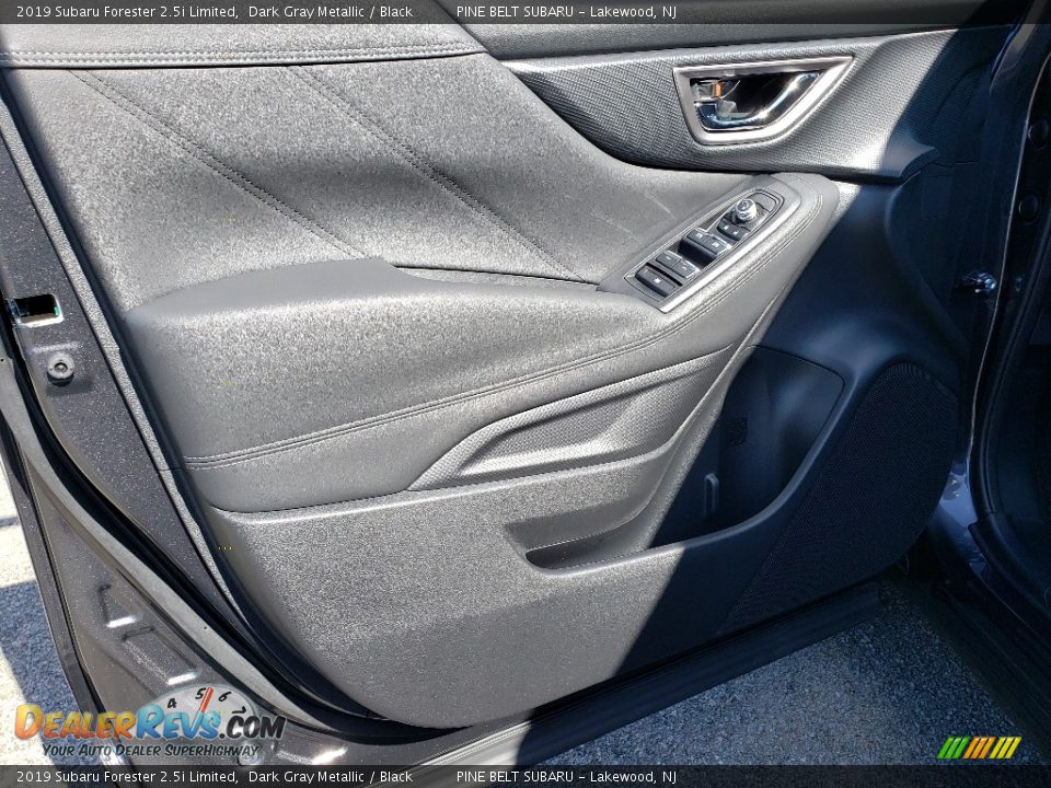 2019 Subaru Forester 2.5i Limited Dark Gray Metallic / Black Photo #8