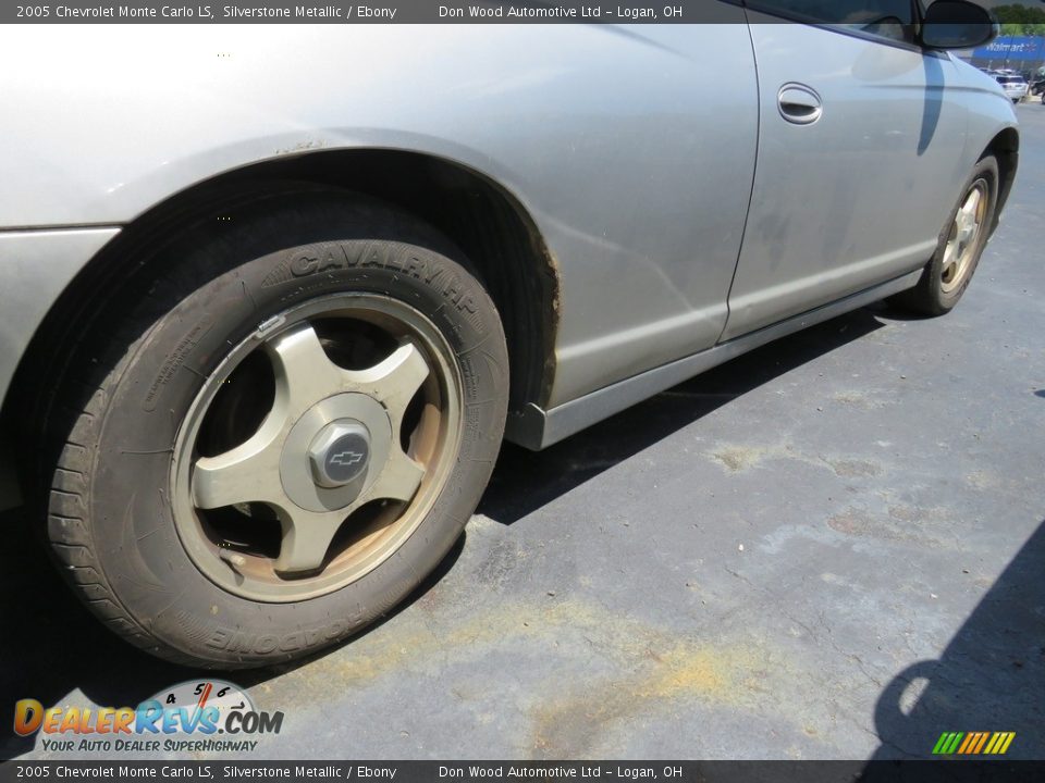 2005 Chevrolet Monte Carlo LS Silverstone Metallic / Ebony Photo #13