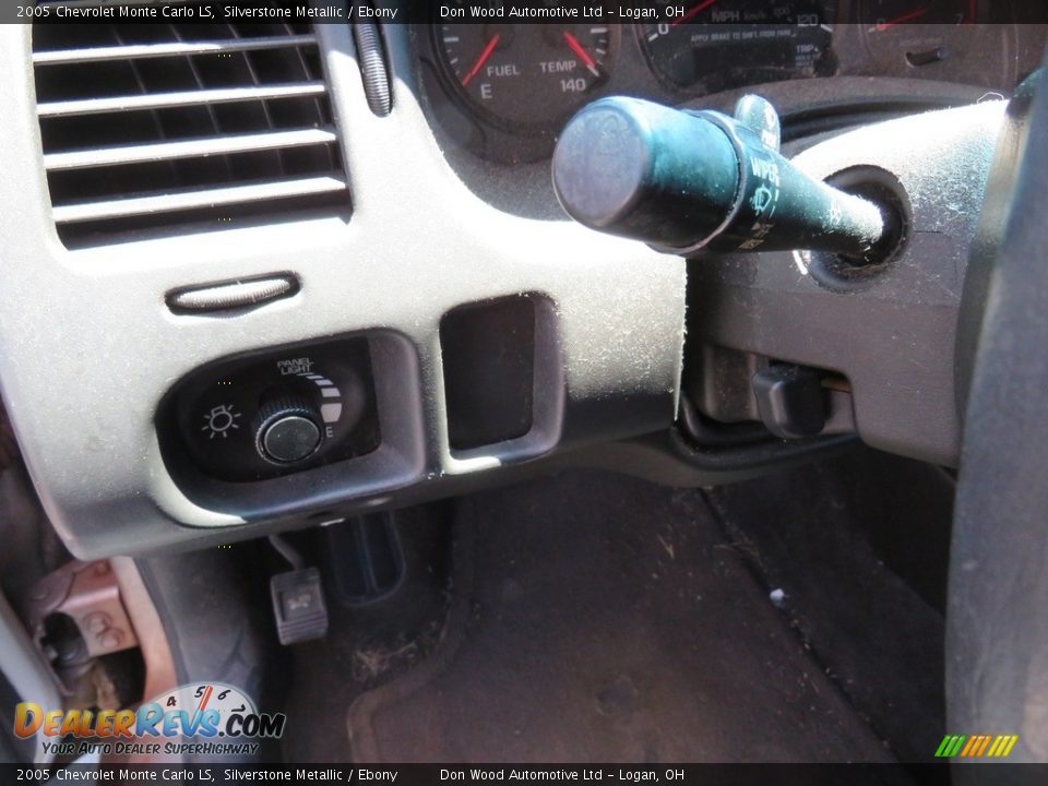 2005 Chevrolet Monte Carlo LS Silverstone Metallic / Ebony Photo #16