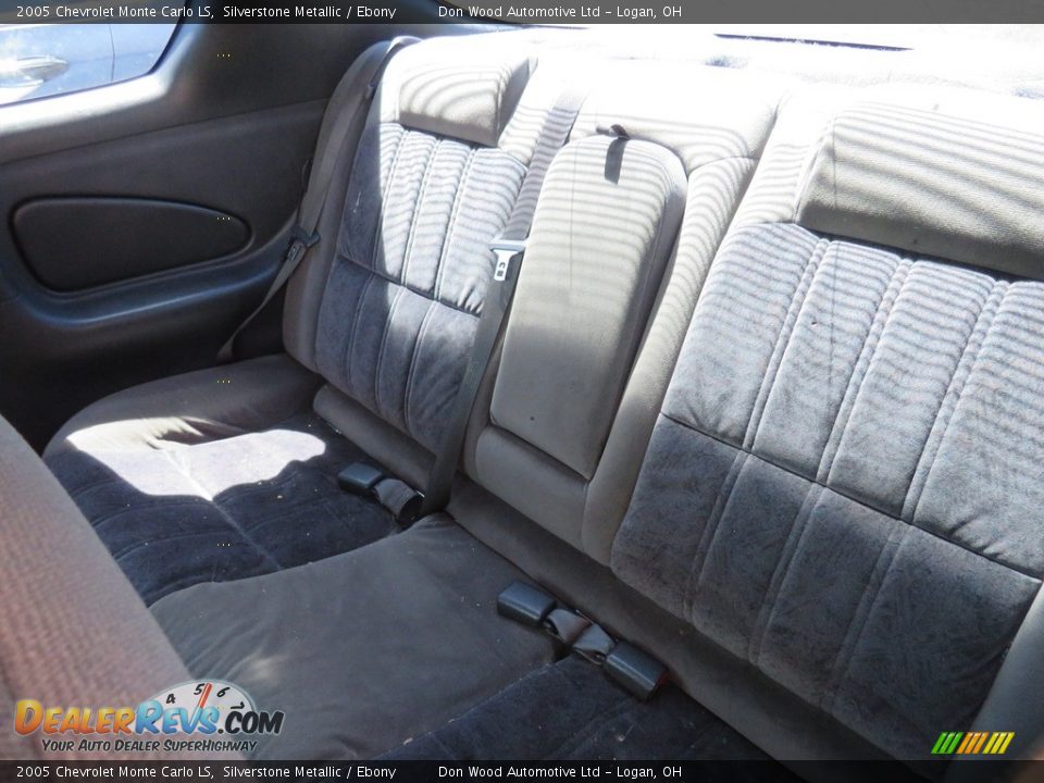 2005 Chevrolet Monte Carlo LS Silverstone Metallic / Ebony Photo #19