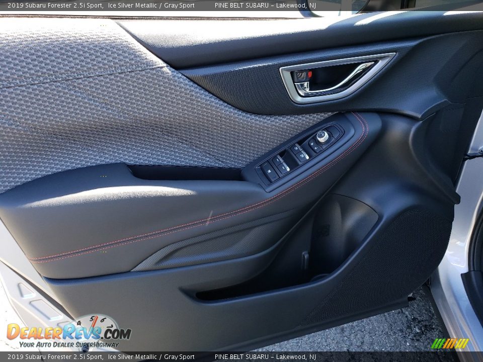 2019 Subaru Forester 2.5i Sport Ice Silver Metallic / Gray Sport Photo #8