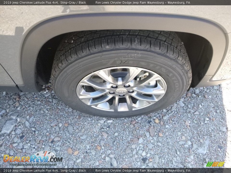 2019 Jeep Cherokee Latitude Plus 4x4 Sting-Gray / Black Photo #9