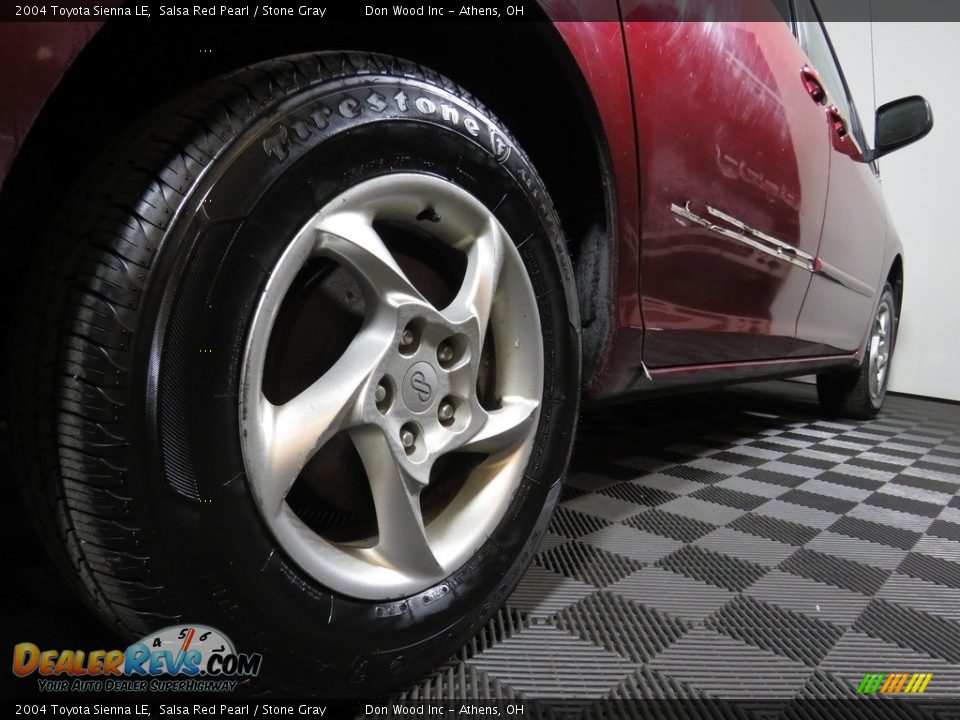 2004 Toyota Sienna LE Salsa Red Pearl / Stone Gray Photo #16