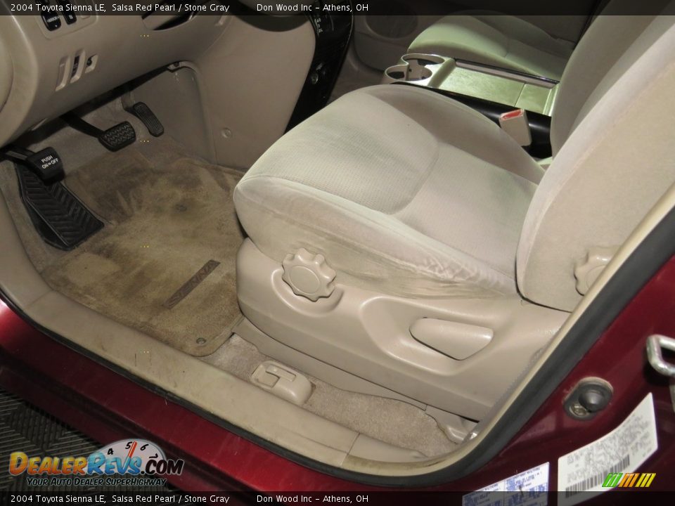 2004 Toyota Sienna LE Salsa Red Pearl / Stone Gray Photo #22