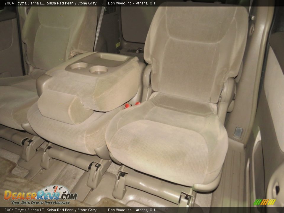 2004 Toyota Sienna LE Salsa Red Pearl / Stone Gray Photo #24