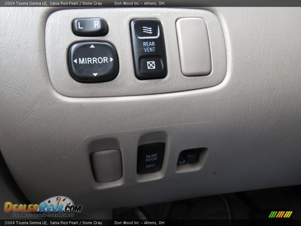 2004 Toyota Sienna LE Salsa Red Pearl / Stone Gray Photo #34