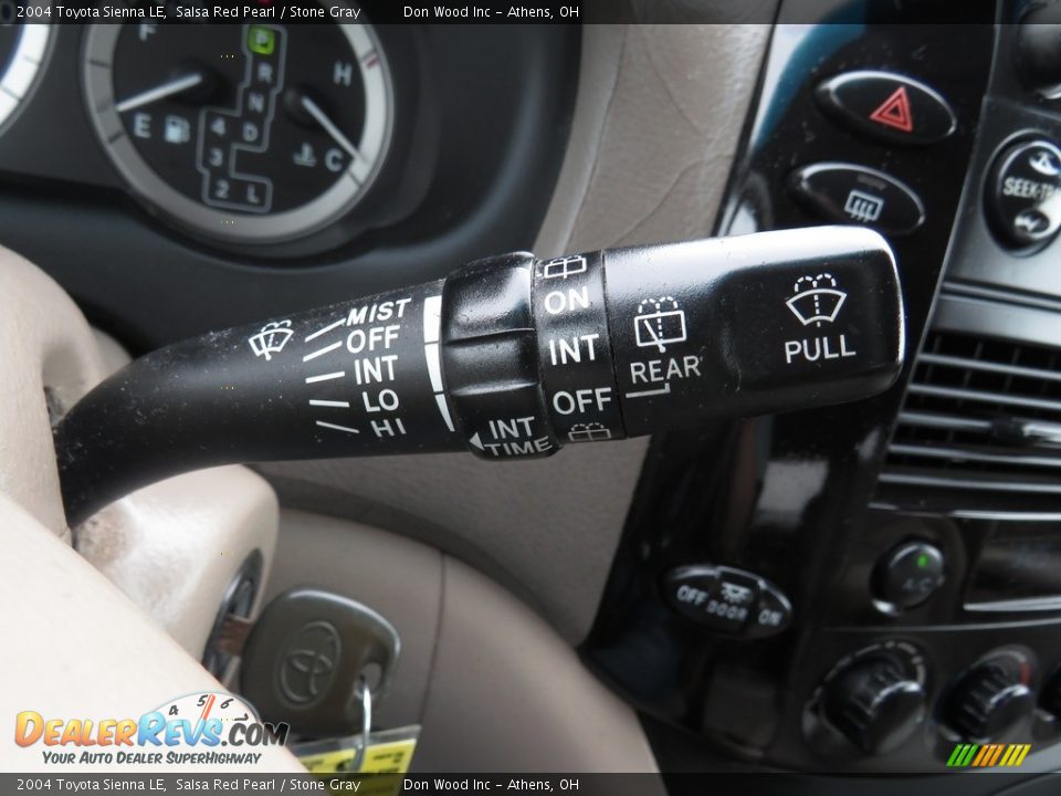 2004 Toyota Sienna LE Salsa Red Pearl / Stone Gray Photo #36