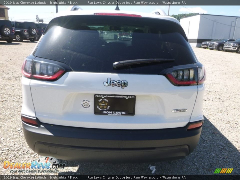 2019 Jeep Cherokee Latitude Bright White / Black Photo #4