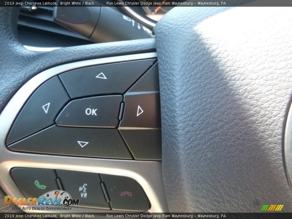 2019 Jeep Cherokee Latitude Bright White / Black Photo #19