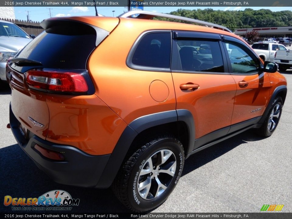 2016 Jeep Cherokee Trailhawk 4x4 Mango Tango Pearl / Black Photo #6