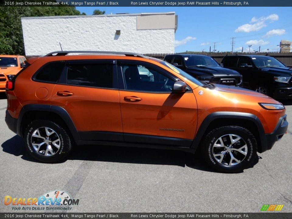 2016 Jeep Cherokee Trailhawk 4x4 Mango Tango Pearl / Black Photo #7