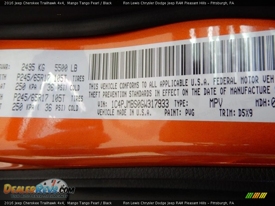 2016 Jeep Cherokee Trailhawk 4x4 Mango Tango Pearl / Black Photo #15