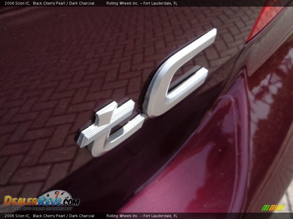 2006 Scion tC Black Cherry Pearl / Dark Charcoal Photo #16