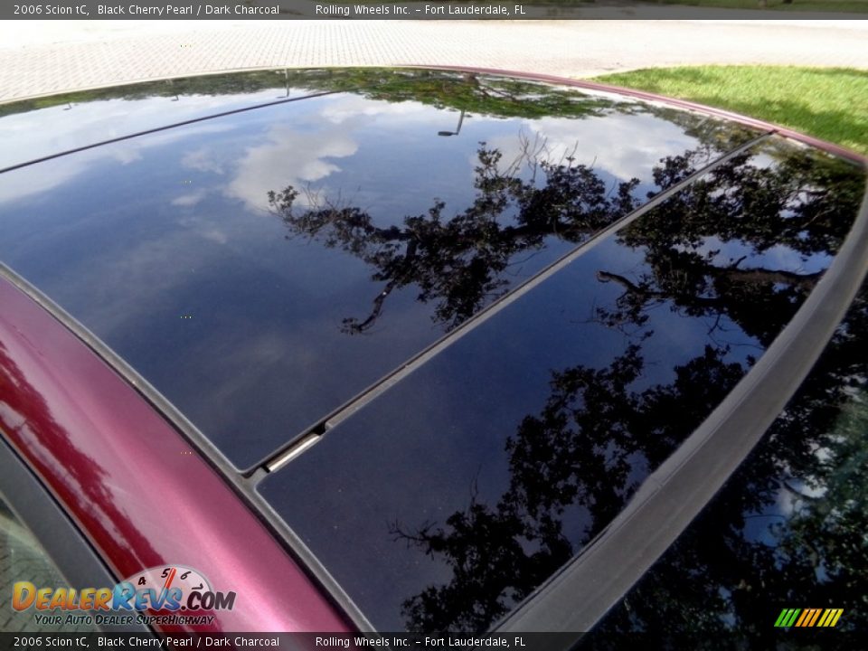 2006 Scion tC Black Cherry Pearl / Dark Charcoal Photo #18