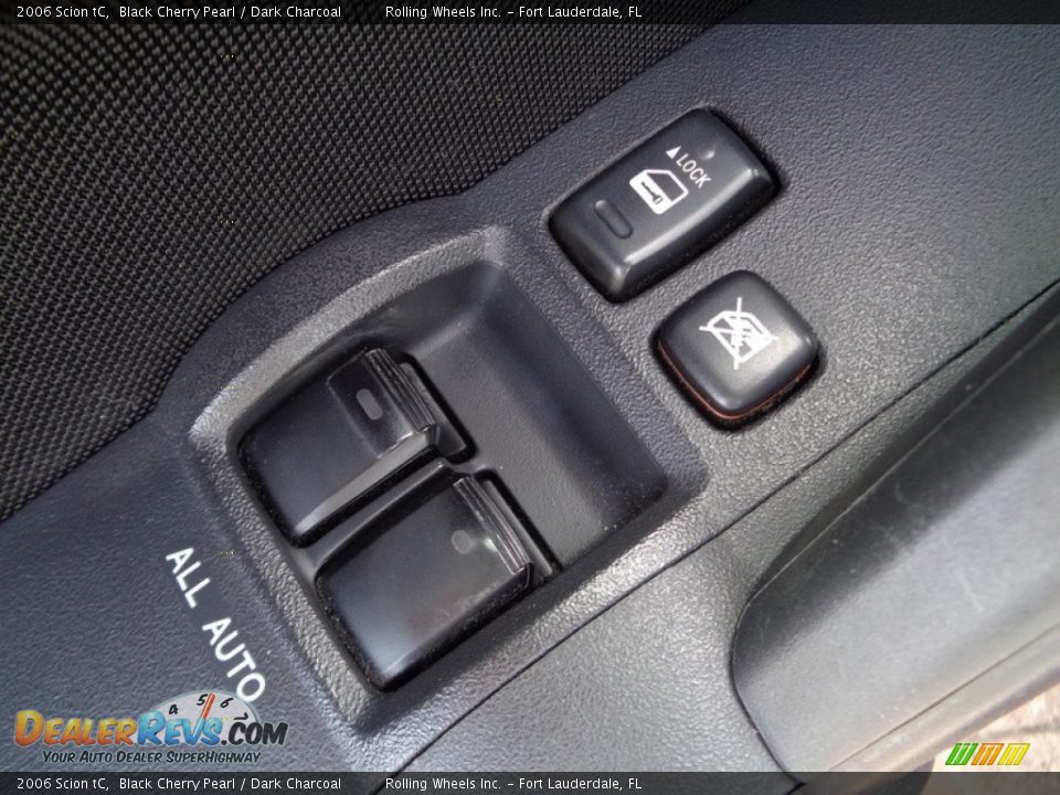 2006 Scion tC Black Cherry Pearl / Dark Charcoal Photo #31
