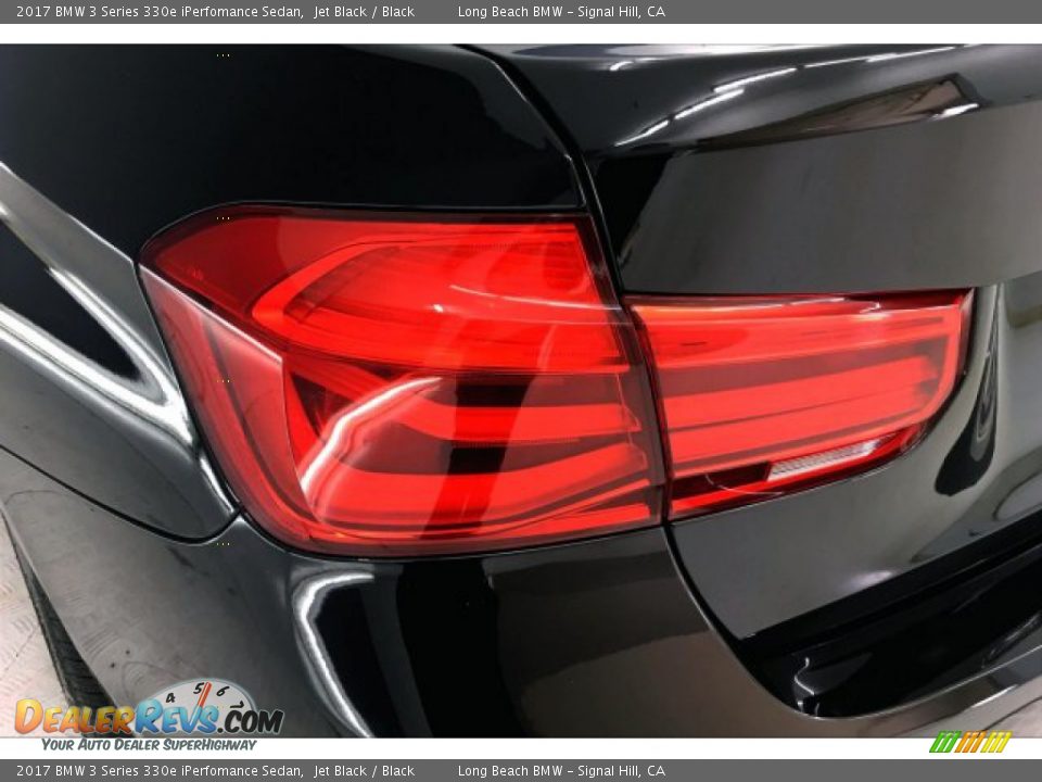2017 BMW 3 Series 330e iPerfomance Sedan Jet Black / Black Photo #22