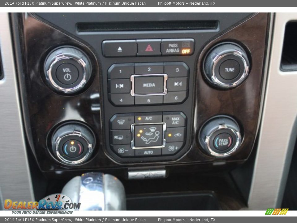 2014 Ford F150 Platinum SuperCrew White Platinum / Platinum Unique Pecan Photo #17