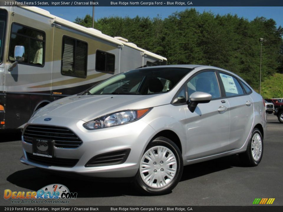 Front 3/4 View of 2019 Ford Fiesta S Sedan Photo #1