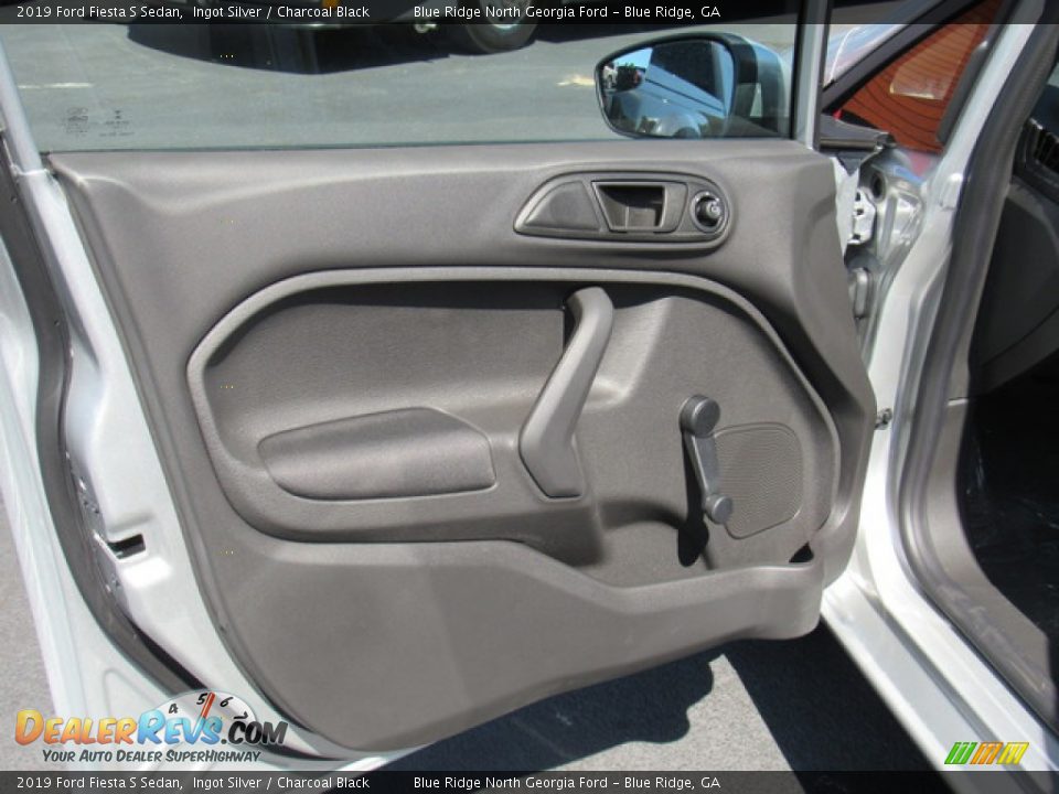 2019 Ford Fiesta S Sedan Ingot Silver / Charcoal Black Photo #10