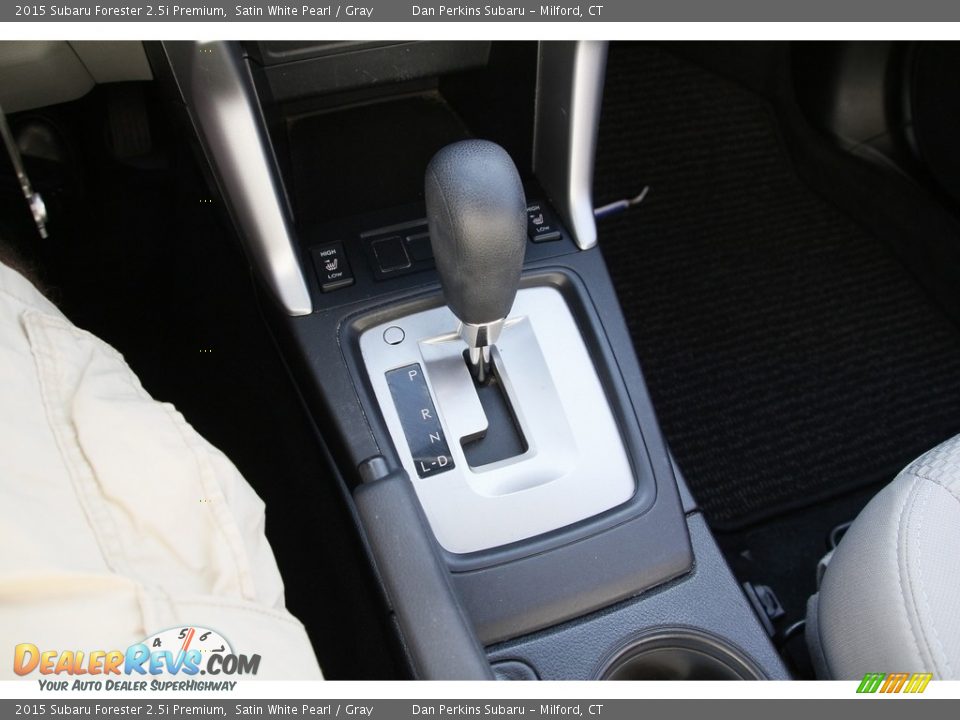 2015 Subaru Forester 2.5i Premium Satin White Pearl / Gray Photo #21