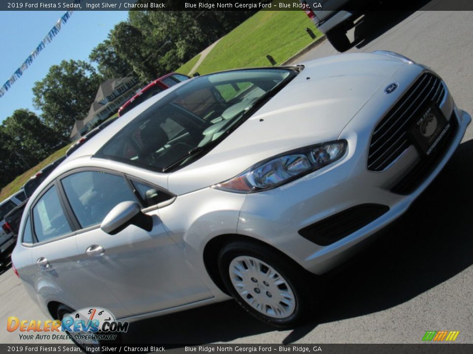 2019 Ford Fiesta S Sedan Ingot Silver / Charcoal Black Photo #29