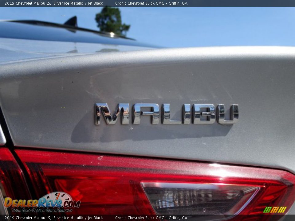 2019 Chevrolet Malibu LS Silver Ice Metallic / Jet Black Photo #8