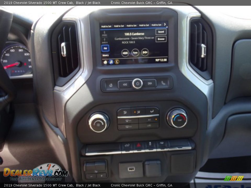 Controls of 2019 Chevrolet Silverado 1500 WT Crew Cab Photo #17
