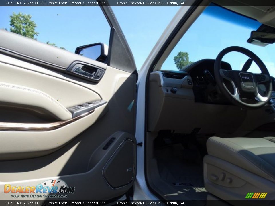2019 GMC Yukon XL SLT White Frost Tintcoat / Cocoa/Dune Photo #10