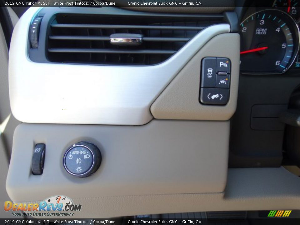 2019 GMC Yukon XL SLT White Frost Tintcoat / Cocoa/Dune Photo #15
