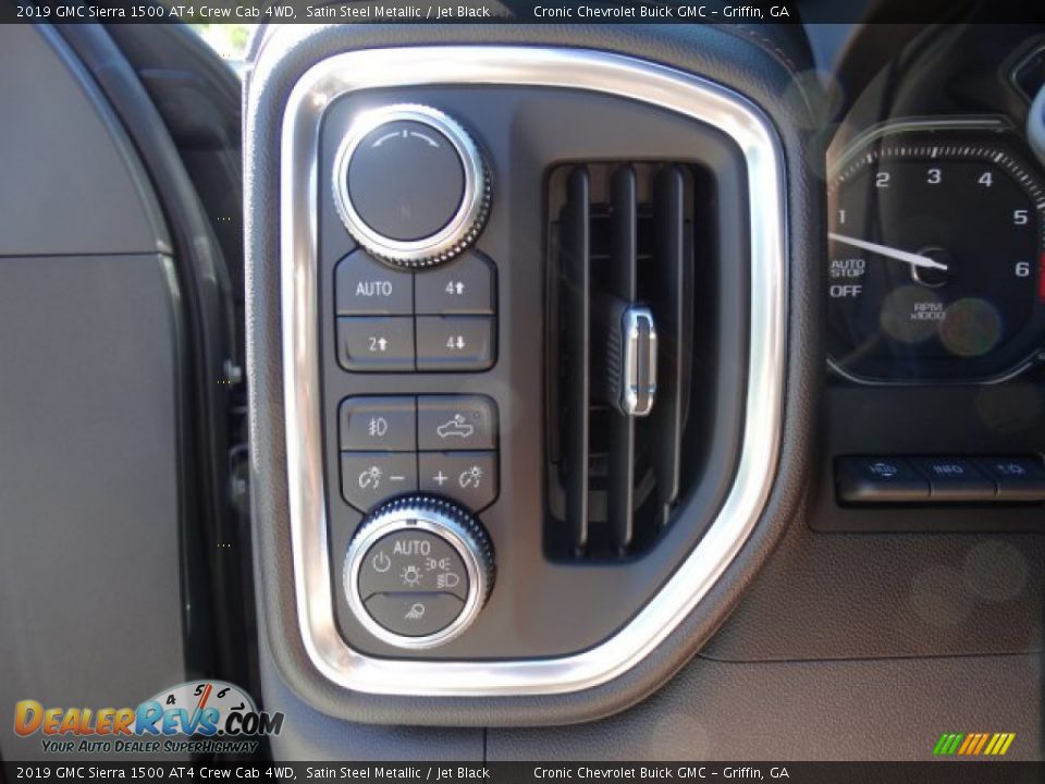 Controls of 2019 GMC Sierra 1500 AT4 Crew Cab 4WD Photo #17
