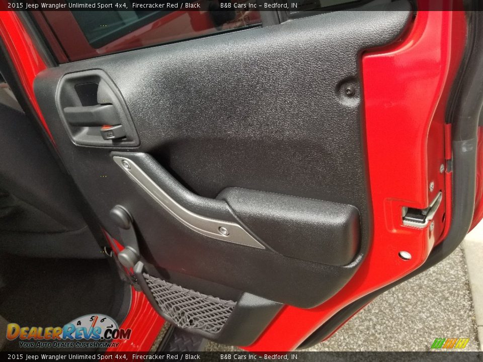 2015 Jeep Wrangler Unlimited Sport 4x4 Firecracker Red / Black Photo #30