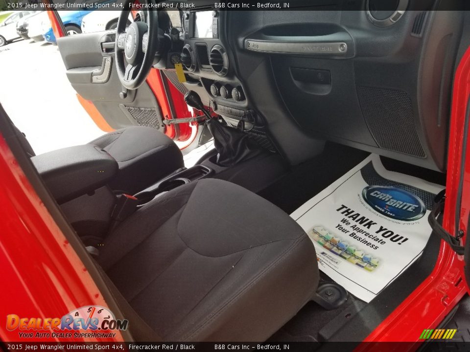 2015 Jeep Wrangler Unlimited Sport 4x4 Firecracker Red / Black Photo #31