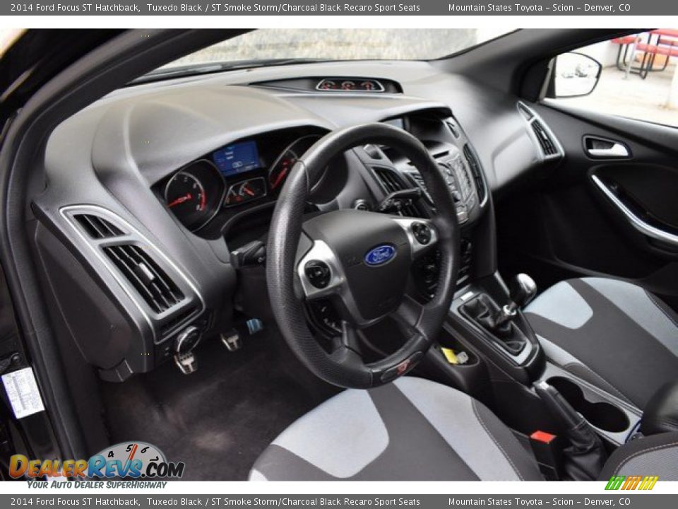 2014 Ford Focus ST Hatchback Tuxedo Black / ST Smoke Storm/Charcoal Black Recaro Sport Seats Photo #10