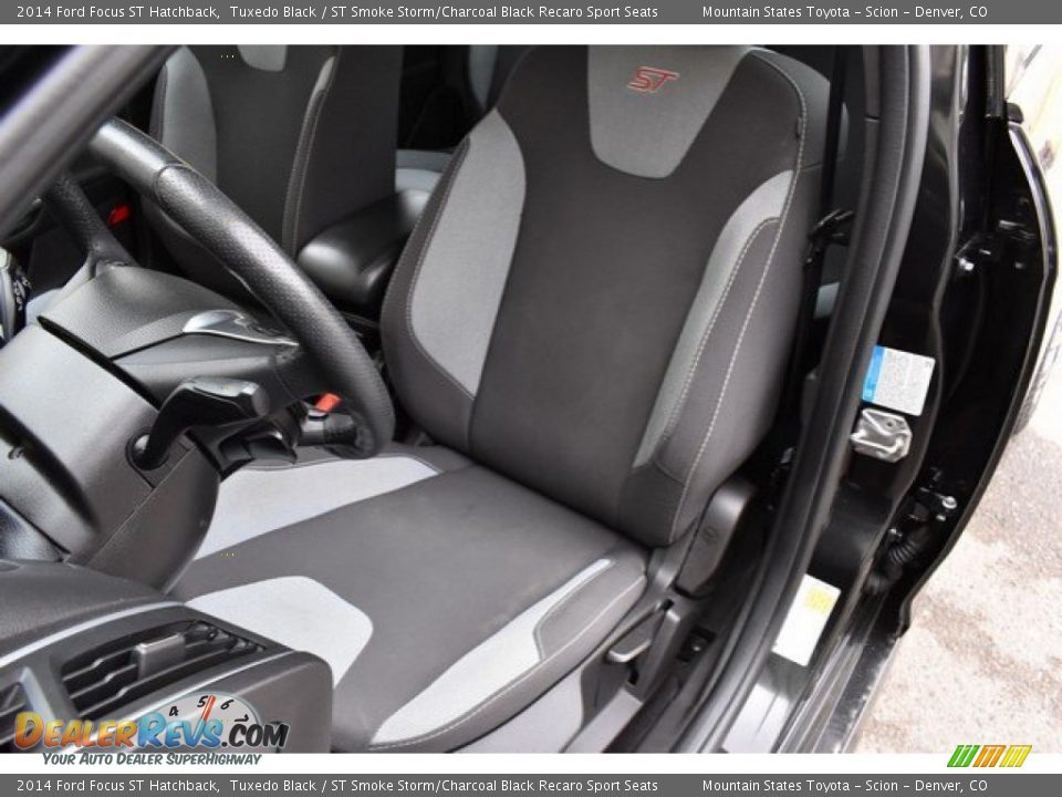 2014 Ford Focus ST Hatchback Tuxedo Black / ST Smoke Storm/Charcoal Black Recaro Sport Seats Photo #12