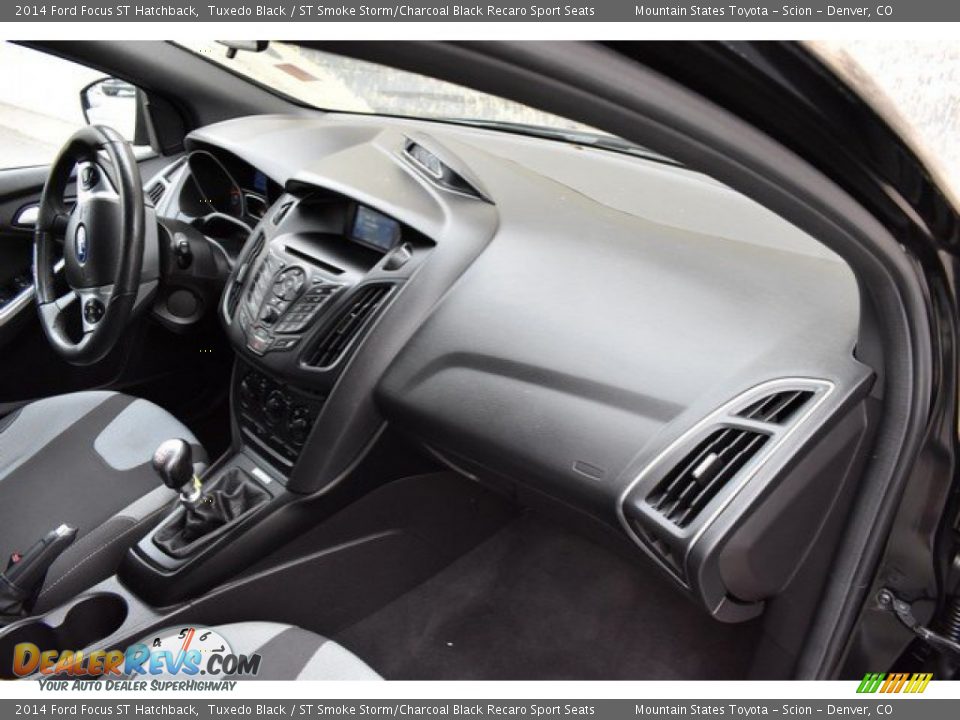 2014 Ford Focus ST Hatchback Tuxedo Black / ST Smoke Storm/Charcoal Black Recaro Sport Seats Photo #16