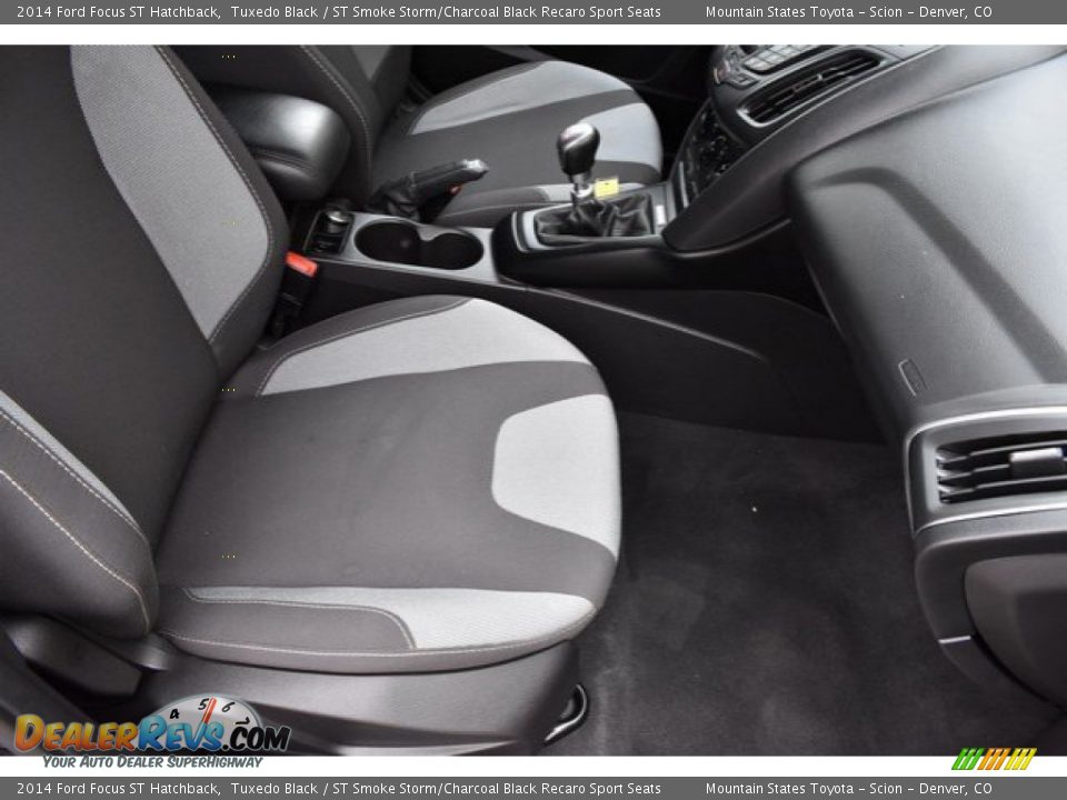 2014 Ford Focus ST Hatchback Tuxedo Black / ST Smoke Storm/Charcoal Black Recaro Sport Seats Photo #17