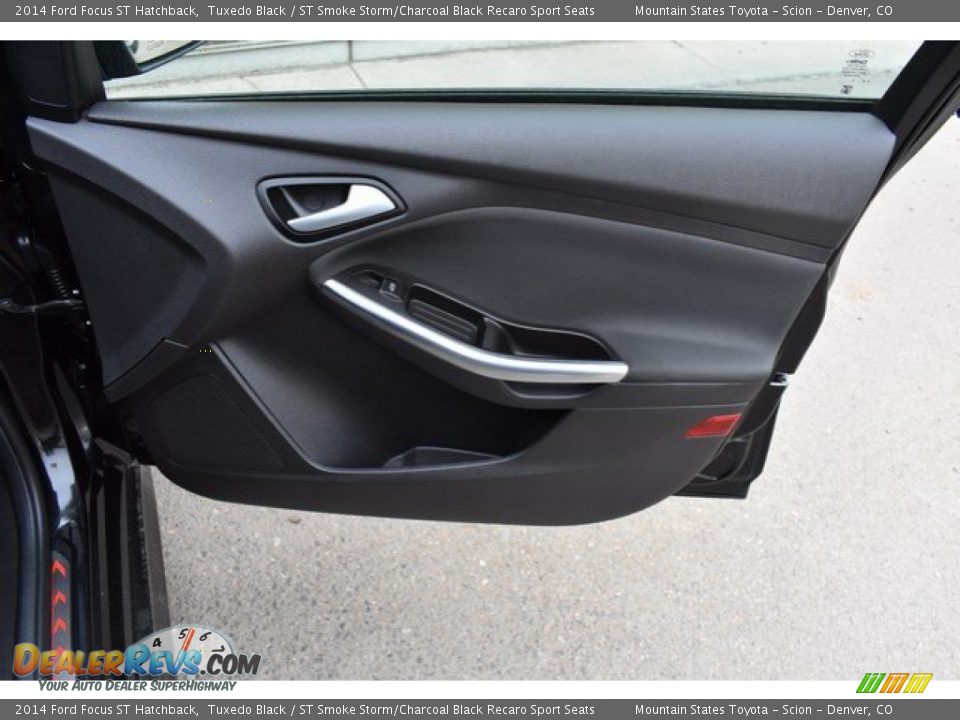 2014 Ford Focus ST Hatchback Tuxedo Black / ST Smoke Storm/Charcoal Black Recaro Sport Seats Photo #25