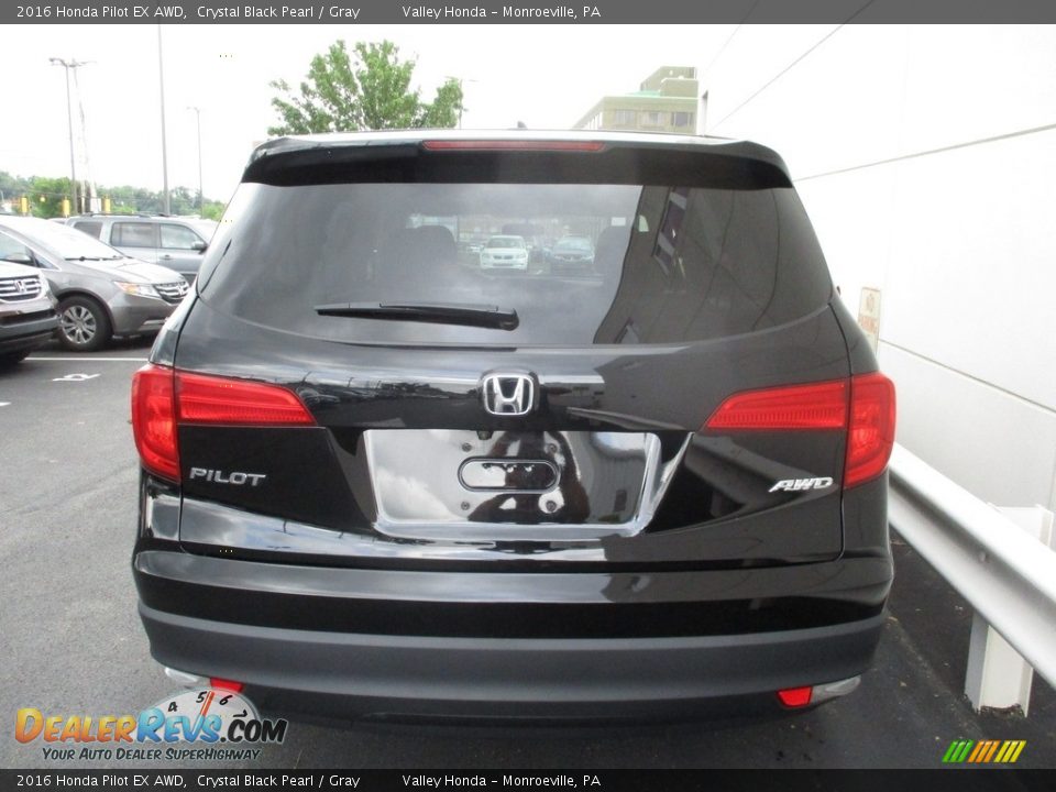 2016 Honda Pilot EX AWD Crystal Black Pearl / Gray Photo #4
