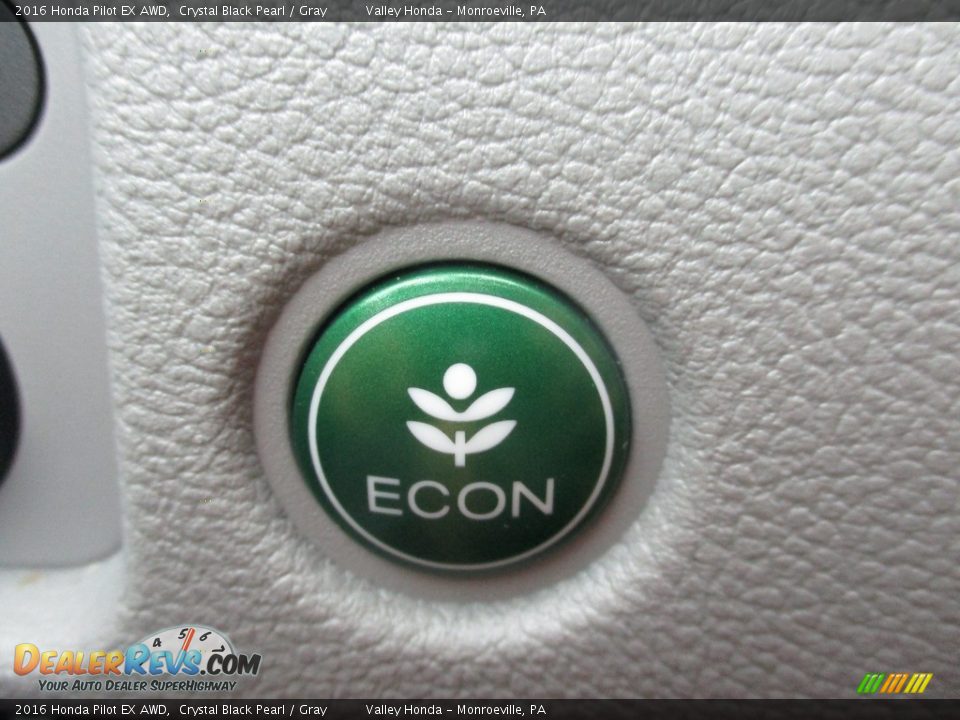 2016 Honda Pilot EX AWD Crystal Black Pearl / Gray Photo #18