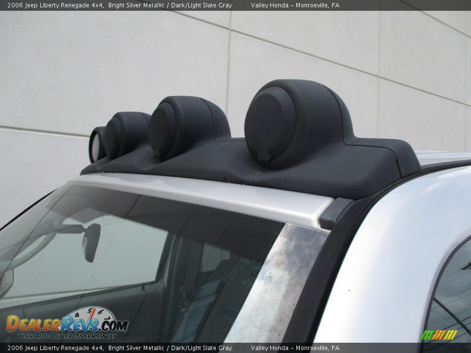 2006 Jeep Liberty Renegade 4x4 Bright Silver Metallic / Dark/Light Slate Gray Photo #11