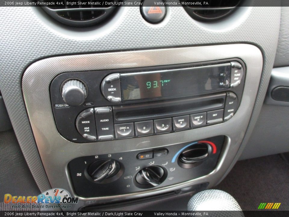 2006 Jeep Liberty Renegade 4x4 Bright Silver Metallic / Dark/Light Slate Gray Photo #17