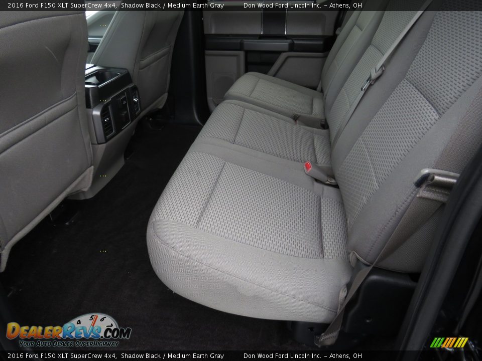 2016 Ford F150 XLT SuperCrew 4x4 Shadow Black / Medium Earth Gray Photo #24