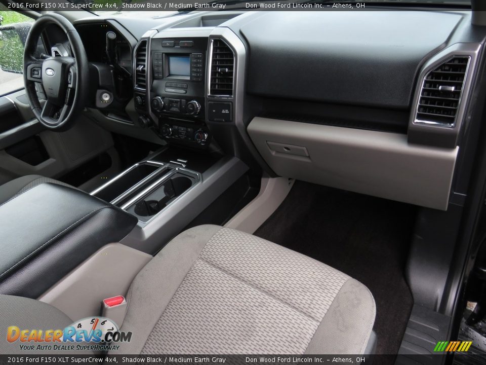 2016 Ford F150 XLT SuperCrew 4x4 Shadow Black / Medium Earth Gray Photo #29