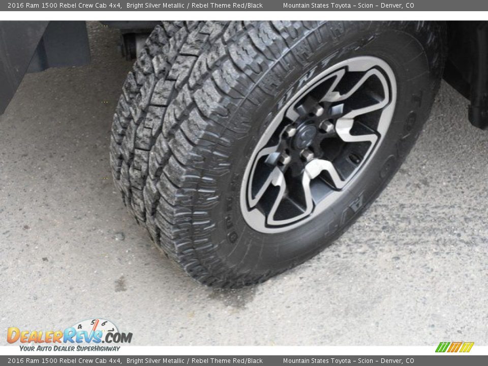 2016 Ram 1500 Rebel Crew Cab 4x4 Bright Silver Metallic / Rebel Theme Red/Black Photo #29